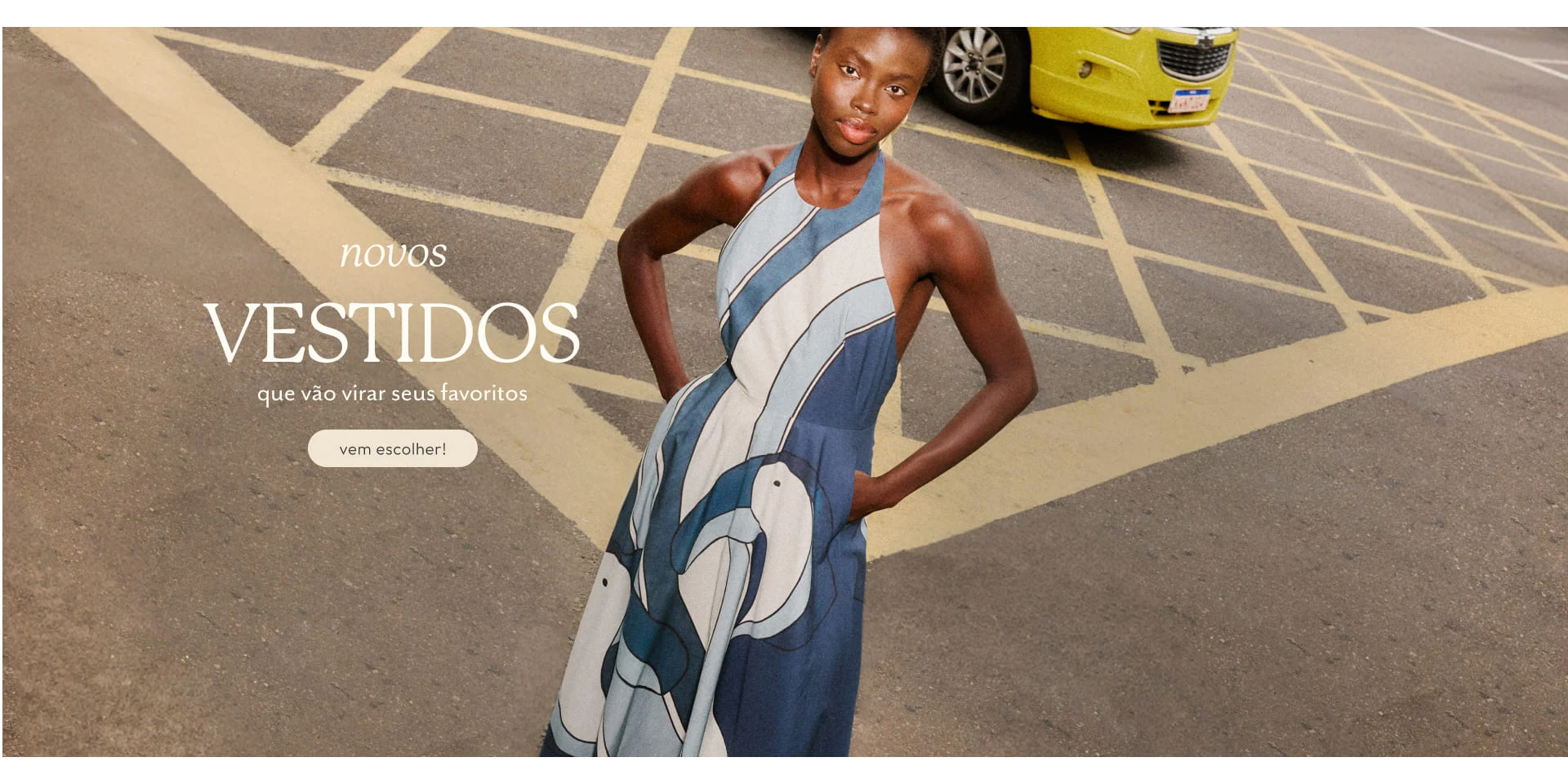 vestido azul e branco FARM estampado. escolhe o seu vestido!